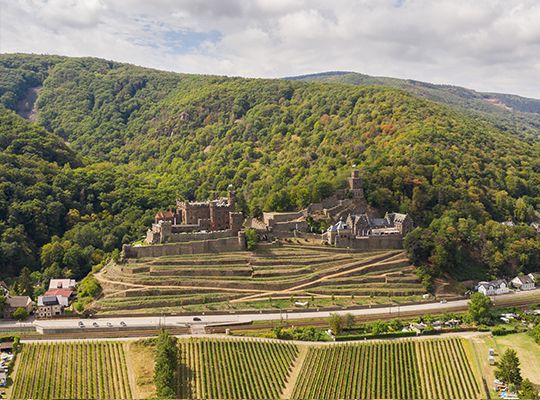 Welterbe Burg Reichenstein in Bingen. Lassen Sie sich beim Musical Dinner verzaubern!