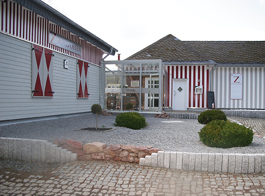 Besondere Fassade der Zollpfosten Gastro in Siegen 